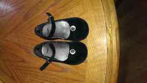 Black dress shoes size 6