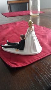 Bride And Groom Resin Wedding Cake Topper