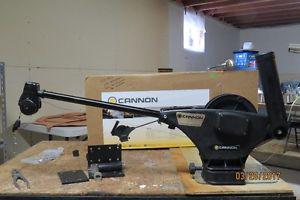 Cannon Easi-Troll ST Manual Downrigger with Cannon Boat