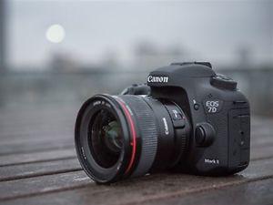 Canon 7D Mark II (Body only)