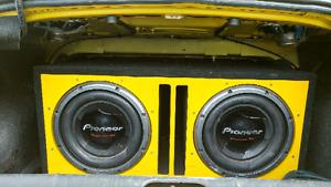 Car audio system pioneer hifonics boss