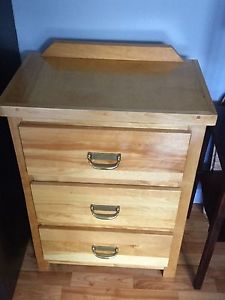 Chest of drawers