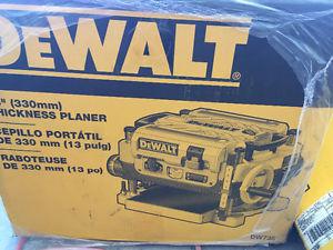 Dewalt 735 thickness planer with stand new