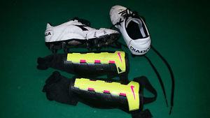 Diadora white leather soccer cleats size 5.5 & Nike shin