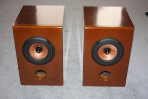 Elekit SP-WC01BR Wood Cone Bookshelf Speakers