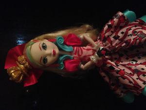 Ever after high doll: Way To Wonderland Apple white doll