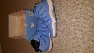 Jordan 11 pantones sz 10