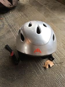 LIGHTLY USED Snowboard Helmet