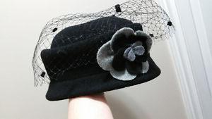 Ladies' black wool cloche hat