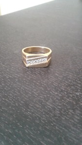 Men's 18k wedding ring