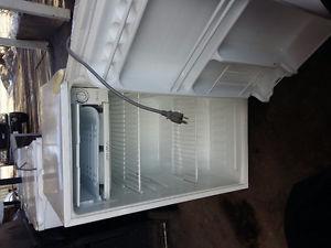 Mini fridge excellent condition