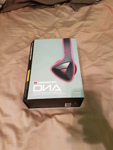 Monster DNA headphones