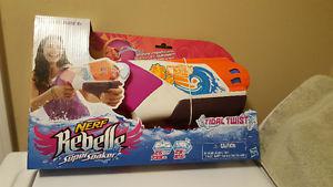 Nerf Rebelle Super Soaker - Tidal Twist - New in Package