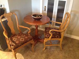 OAK TABLE AND CHAIR SET