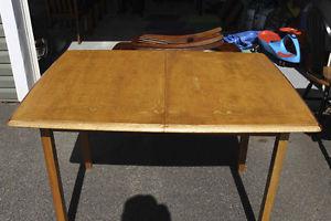 Oak veneer table