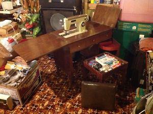 Singer Sewing machine (Desk) and seat