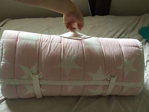Toddler nap bedclothes
