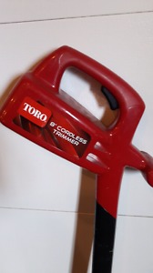Toro cordless trimmer