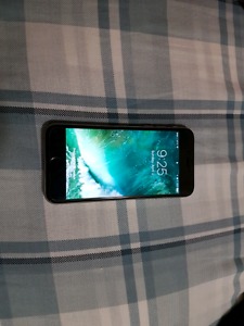 Unlocked Iphone 6s 16gb grey