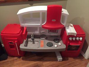 Wanted: Little tikes play kitchen
