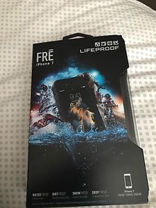 iPhone 7 Lifeproof FRE case
