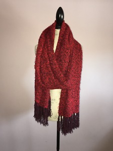 [negotiable] red knit scarf