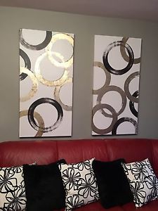 2 large canvas pictures