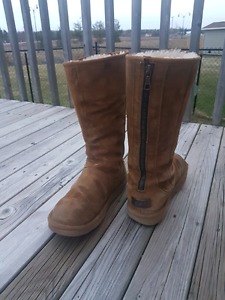 Authentic Ugg boots size 7