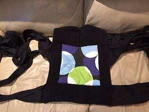 BABY CARRIER