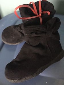 Boots toddler size 5