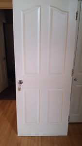 Door 32x80 white in perfect condition