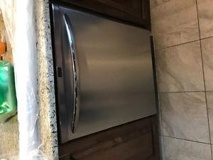 Gallery stainless dishwasher