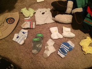 Hats & baby mitts & socks