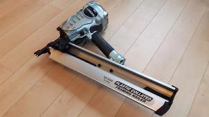 Hitachi framing nailer (plastic collated) mint condition