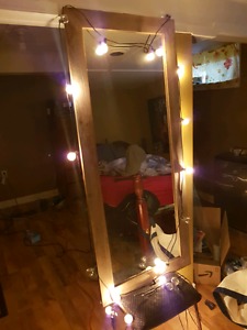 Huge like-new ~5 foot mirror for sale! 75$ OBO