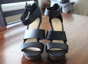 Jessica Simpson Black Leather & Wood Platform Sandals, Size