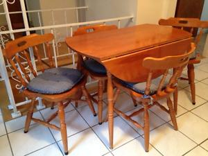 MAPLE KITCHEN TABLE & CHAIRS