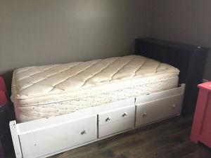 Mates bed & mattress