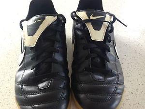 NIKE SOCCER SHOES -SIZE 3