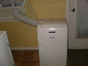 PORTABLE WHIRLPOOL AIRCONDITIONER