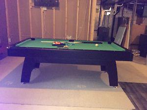 Phoenix 7' Pool table with Ping pong top