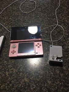 (Pink) Nintendo 3DS and 3 games