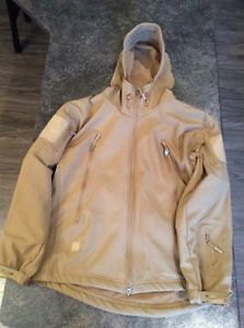 Tactical soft shell size XL but fits L coyote brown