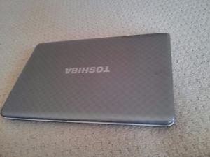 Toshiba Satellite pro 17 inch Notebook