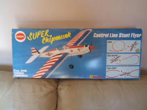 VINTAGE TOY AIRPLANE Cox.049 Super Stunter Super Chipmunk