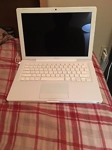  White MacBook