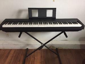 Yamaha full lengh piano