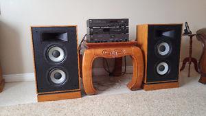 nice pair of klipsch kg4 speakers
