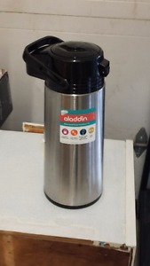 1.9 L thermos $