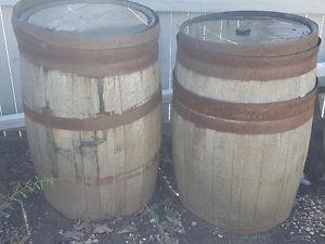 2 whiskey barrels
